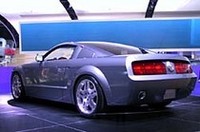 【写真上2点】最初のマスタングと現在のマスタングのデザイン・テイストが見事に組み合わされた「マスタング」のコンセプトモデル