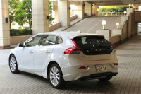 ボルボV40 T4 SE（FF/6AT）【試乗記】の画像