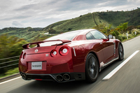 「日産GT-R」が2015年モデルに進化の画像
