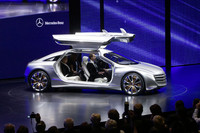 「メルセデス・ベンツF125!」。写真は2011年9月のフランクフルトモーターショーでのもの。 