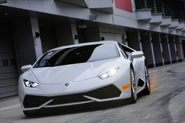 ランボルギーニ・ウラカンLP610-4（4WD/7AT）【試乗記】 柔よく剛を