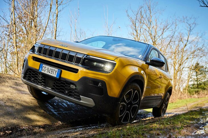 ジープ・アベンジャー