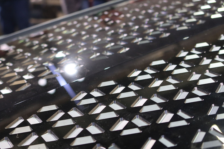 レクサスLFAコンセプト（リアウィンドウ）