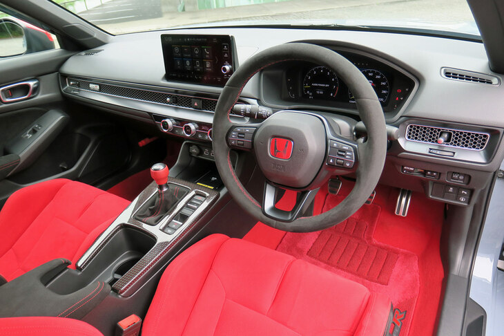 ホンダ・シビック タイプR　ホンダアクセス用品装着車（インストゥルメントパネルまわり）