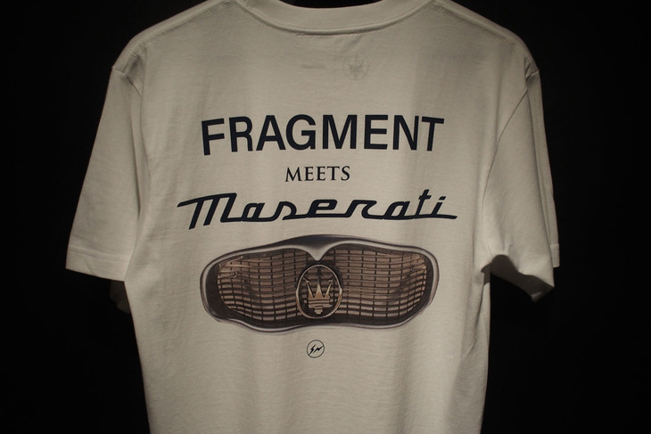 「マセラティ・ギブリ オペラネラ」発表会場の様子（コラボレーションアイテム）。