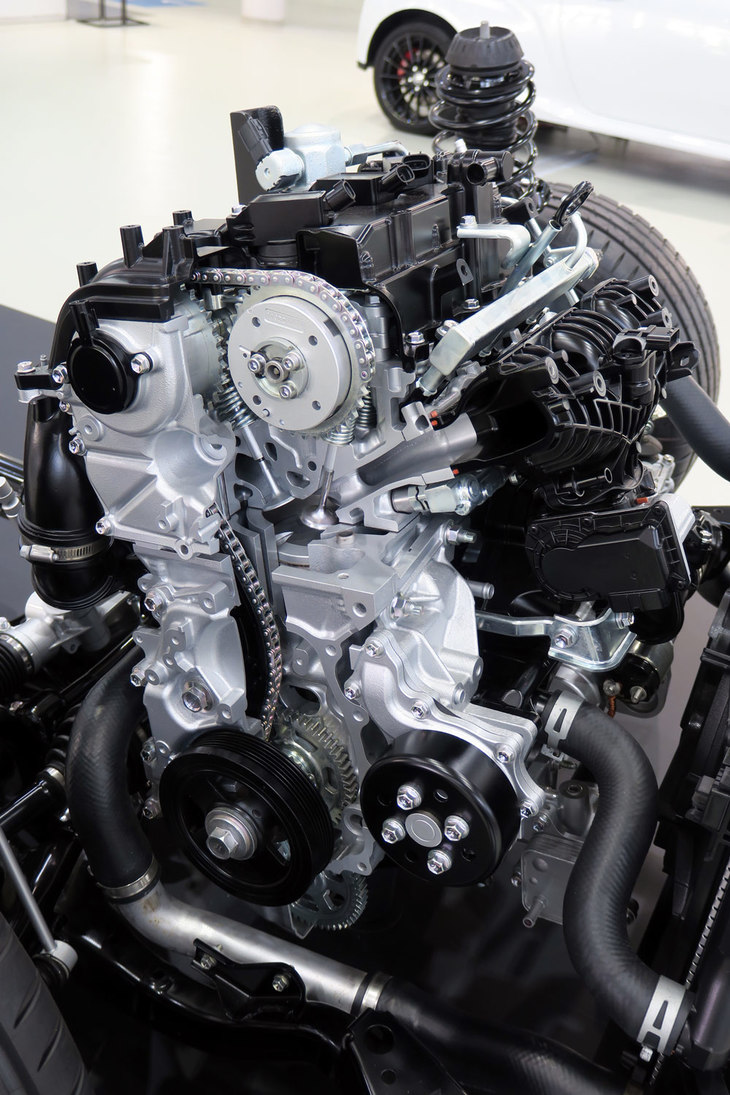 トヨタGRヤリスRZ“ハイパフォーマンス”（1.6リッター直3ターボエンジン）