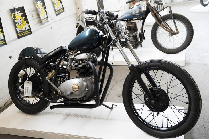 いまはなきイギリスのバイクブランド、BSAのエンジンを使ったチョッパースタイルのカスタム。アメリカには、並列2気筒エンジンのイギリス車や、そのエンジンを使ったチョッパーも数多く存在する。