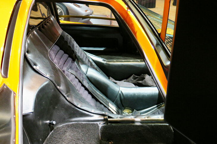 マクラーレンM6GT 1969年（シート）