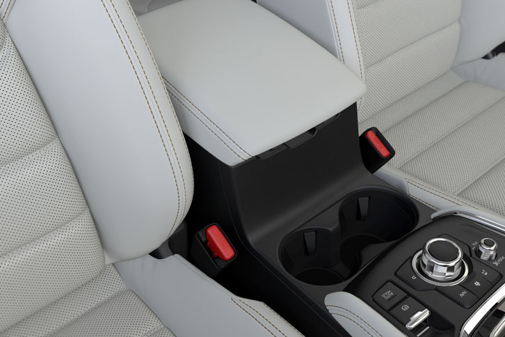 「マツダCX-5」のインテリア。