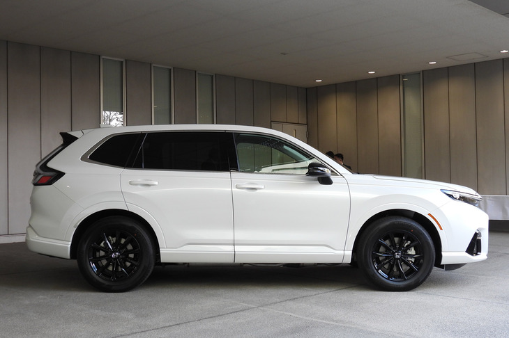 ホンダCR-V e：FCEV（サイド）