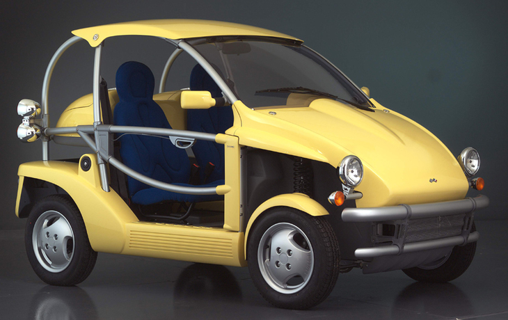 リジェによるマイクロカー「ビーアップ」（2000年）。エンジンはピアッジョ製505ccディーゼルが搭載されていた。