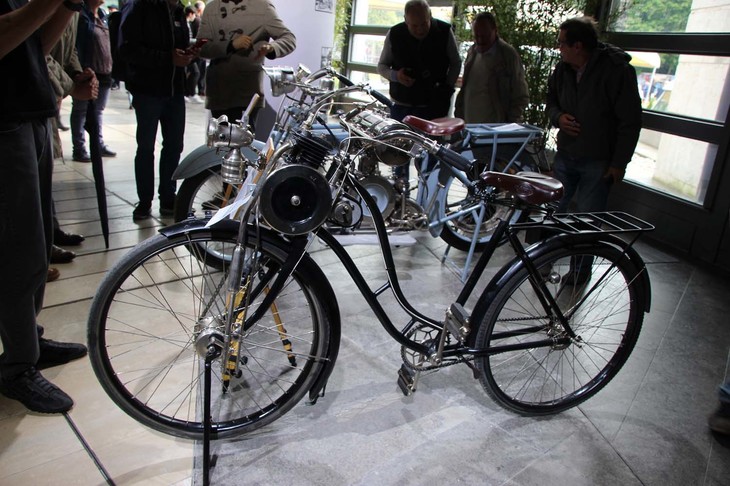 さらに歴史をさかのぼる展示も。この原動機付自転車は、BMWの前身のひとつであるグスタフ・オットー航空機製造による初期のプロダクト。