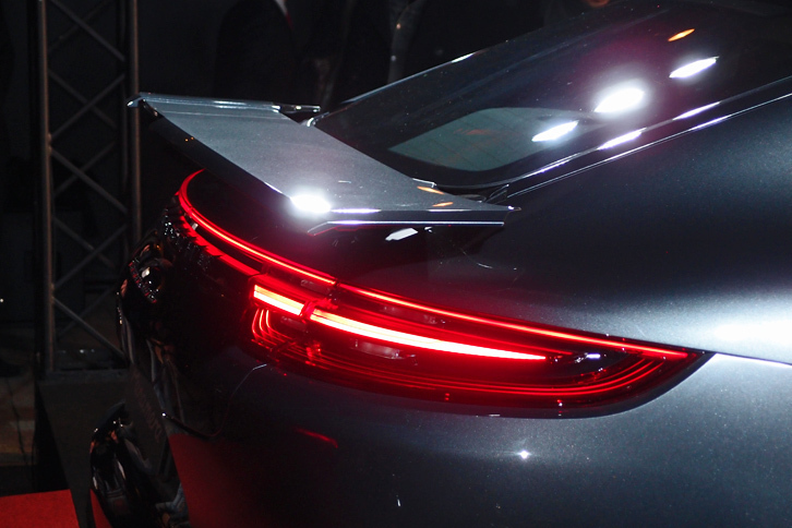 ポルシェ・パナメーラ（リアコンビランプ）