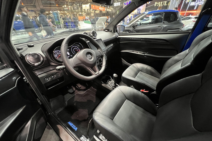 エクサム・メガeスカウティー（インテリア）