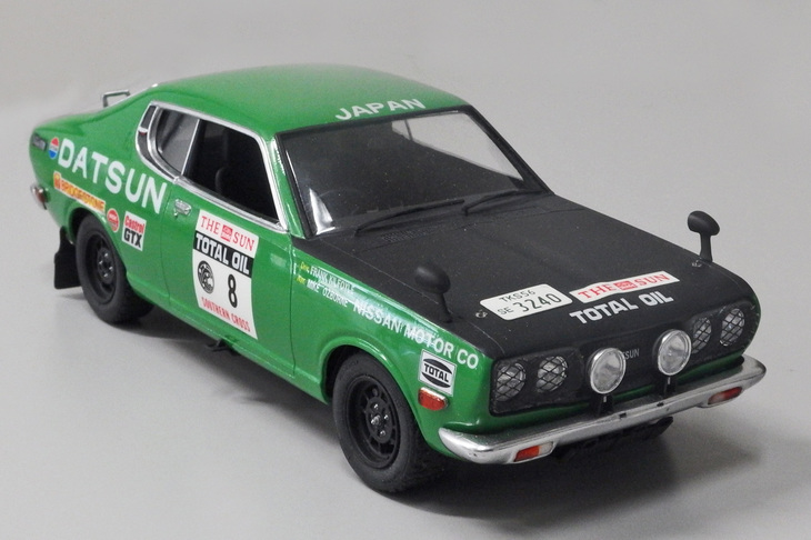 日産のワークスラリーカーでは唯一となる、グリーンに塗られた「ダットサン180B」（日本名：ブルーバードUハードトップ1800SSS）。1973年のサザンクロスラリーで6位に入ったマシンだが、関係者の間でも知る人間が少ないマニアックな存在。ベースはオオタキの1/24キット。