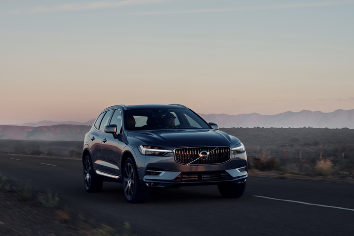 XC60リチャージプラグインハイブリッドT8 AWDインスクリプション