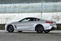 「840iクーペMスポーツ」のボディーサイズは全長×全幅×全高＝4855×1900×1340mm、ホイールベースは2820mm。車重は1780kgと発表されている。