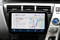 Android Autoに市販ナビで初めて対応。試しに「湘南で生しらす丼を食べたい」と音声検索した結果がこれ。ここから電話をかけるのも簡単。