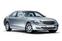 メルセデス・ベンツ、Sクラスの仕様を小変更の画像