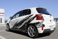 「GRMN ヴィッツ ターボ コンセプト」のリアビュー。