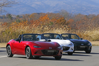 試乗車のボディーカラーはレッド、ホワイト、ブラックが用意された。