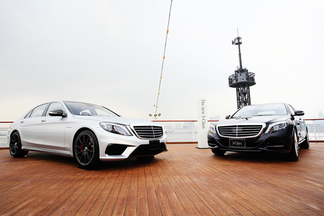 新型「Sクラス」の発表会は東京・晴海に停泊する豪華客船「日本丸」の船内で行われた。