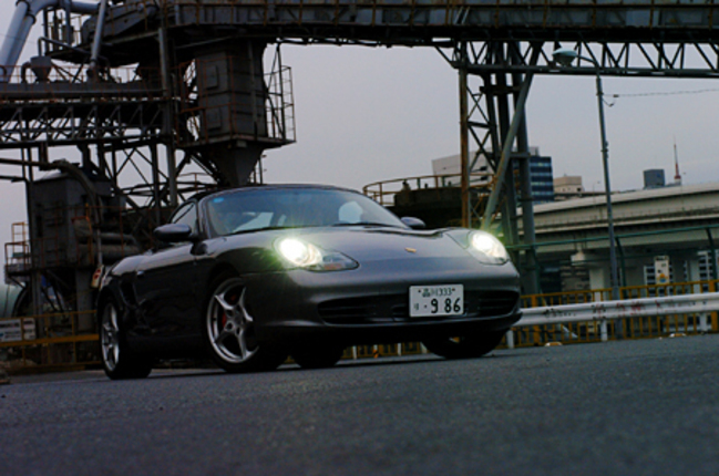 【スペック】全長×全幅×全高＝4320×1780×1290mm／ホイールベース＝2415mm／車重＝1370kg／駆動方式＝MR／3.2リッター水平対向6 DOHC24バルブ（260ps／6200rpm、31.6kgm／4600rpm）／価格＝682万5000円（テスト車＝790万1250円）