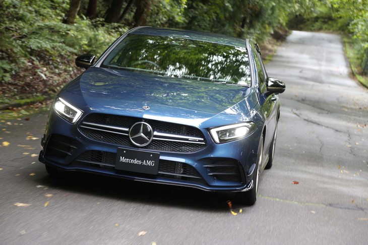 メルセデスAMG A35 4MATICエディション1