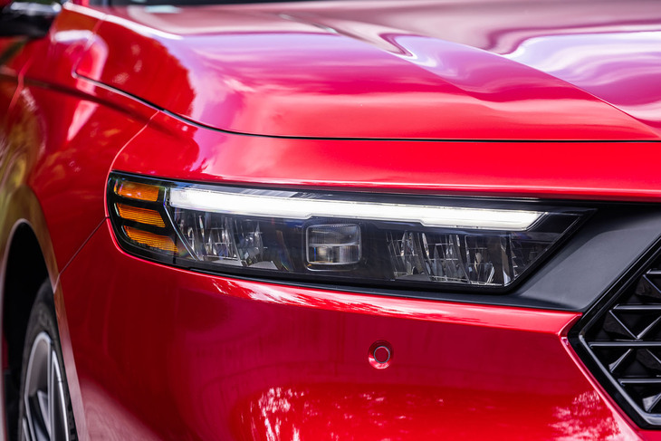 ホンダ・アコード（デイタイムランニングランプ）