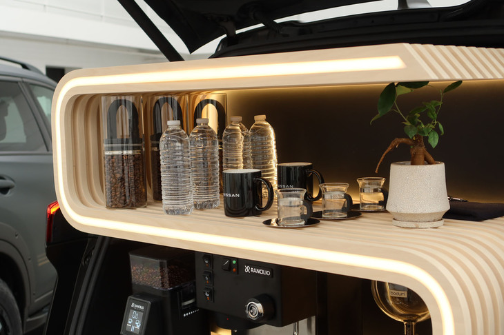 日産エクストレイル アンワインドコンセプトのラゲッジスペース。