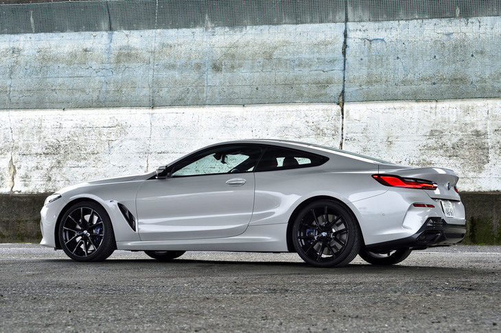 「840iクーペMスポーツ」のボディーサイズは全長×全幅×全高＝4855×1900×1340mm、ホイールベースは2820mm。車重は1780kgと発表されている。