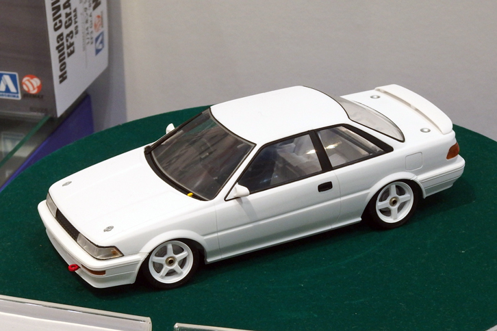 BEEMAXの1/24「トヨタ・カローラ レビン AE92 グループA '89 ミノルタトムス仕様」。ご覧のように試作品の状態で、発売日、価格ともに未定。