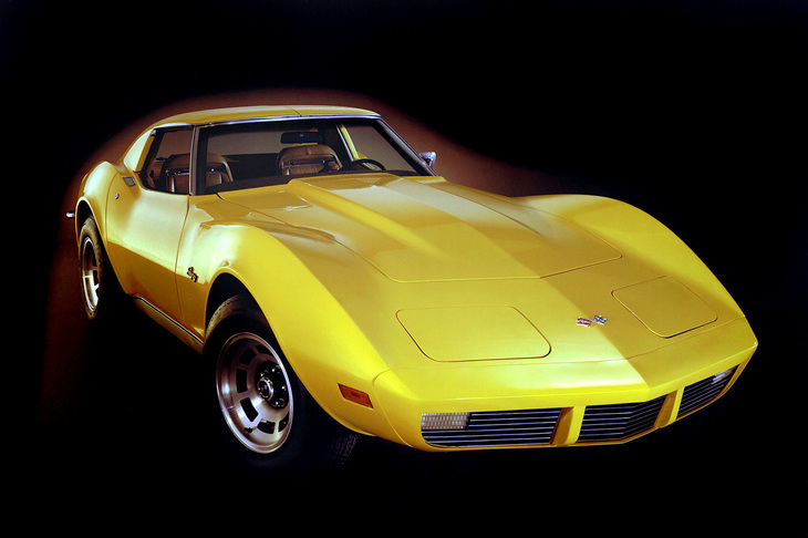 ウレタンバンパーが装備されたC3の中期モデル。『失踪』がどんな小説で、主人公がどんな人物かはAmazonなどで検索してください。アメリカの小説家は作中に登場させるクルマにこだわりを持つ場合が多いので、読んでいてい非常に面白いし、勉強になる。「白人はなんでマスタングが好きなんだ？」（ドン・ウィンズロウ著『ザ・ボーダー』より）