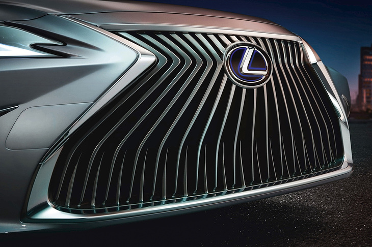 レクサスES（フロントグリル）