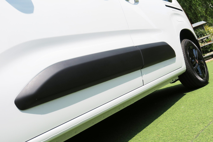 フィアット・ドブロ（エアバンプ）