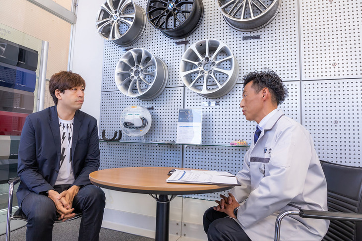 「BMW車の場合、どんなサイズ（のタイヤ）でも、いくつかのグローバルタイヤメーカーのアイテムから承認タイヤが選べるようになっています。走り方やこだわりのポイントなど、お客さまのニーズにマッチするご提案が可能です」と平賀氏。
