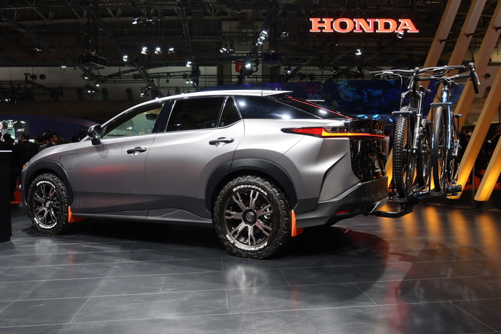 レクサスRZアウトドア コンセプト