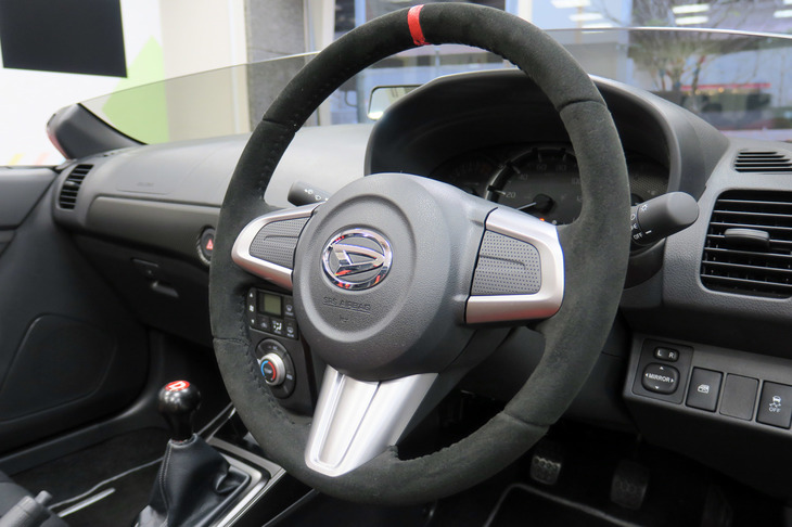 ダイハツ・コペン スパイダーVer.（ステアリングホイール）