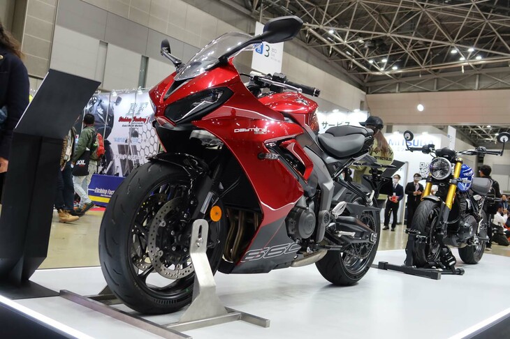 トライアンフ・デイトナ660