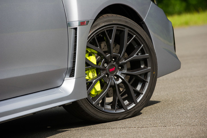 スバルWRX STI Type S