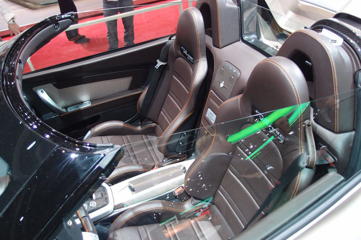 トゥーリング・スーパーレッジェーラ ディスコヴォランテ スパイダー