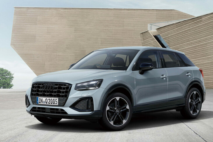 アウディQ2ブラックスタイルプラス