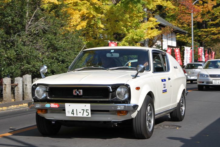 「日産チェリー クーペX-1 R」。日産初のFF車である初代チェリーの、オーバーフェンダーが標準装着されたホッテストモデル。