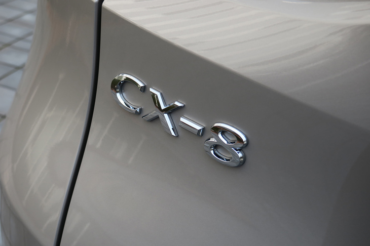 マツダCX-8 XDエクスクルーシブモード（バッジ）