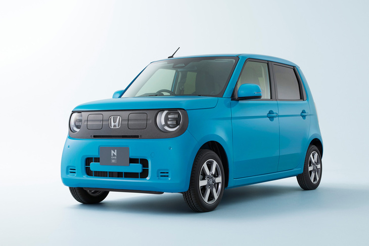 「ユーザーの移動と暮らしを支え、何気ない毎日を生き生きと活発なものにする“日常のパートナー”として、日々の生活になじむシンプルさを追求した」と紹介される「N-ONE e：」。