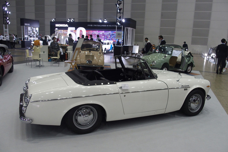 オートモビル カウンシル2022のヴィンテージ宮田自動車ブースの様子。