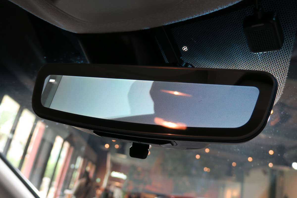 ホンダ フリード ホンダ フリード クロスター ホンダアクセス用品装着車 内装 外装など51枚 画像 写真 Webcg