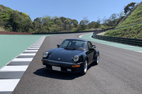 会員制ドライビングクラブのザ・マガリガワ・クラブで乗った930型「911ターボ」。