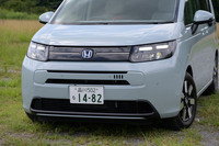 ホンダ・フリードe：HEVエアーEX