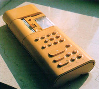 マリオ・ベリーニのデザインによるオリベッティの計算機「ディヴィスンマ」。1972年。